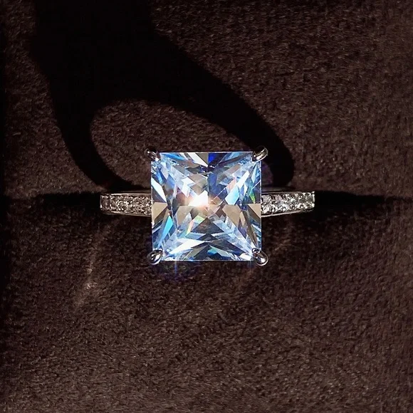New 925 Silver Princess Cut Square Diamond Ring - Picture 3 of 6